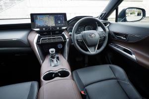 Toyota Harrier 2020 года 